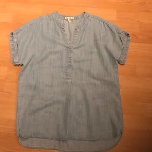 Soft denim short sleeve blouse 👚